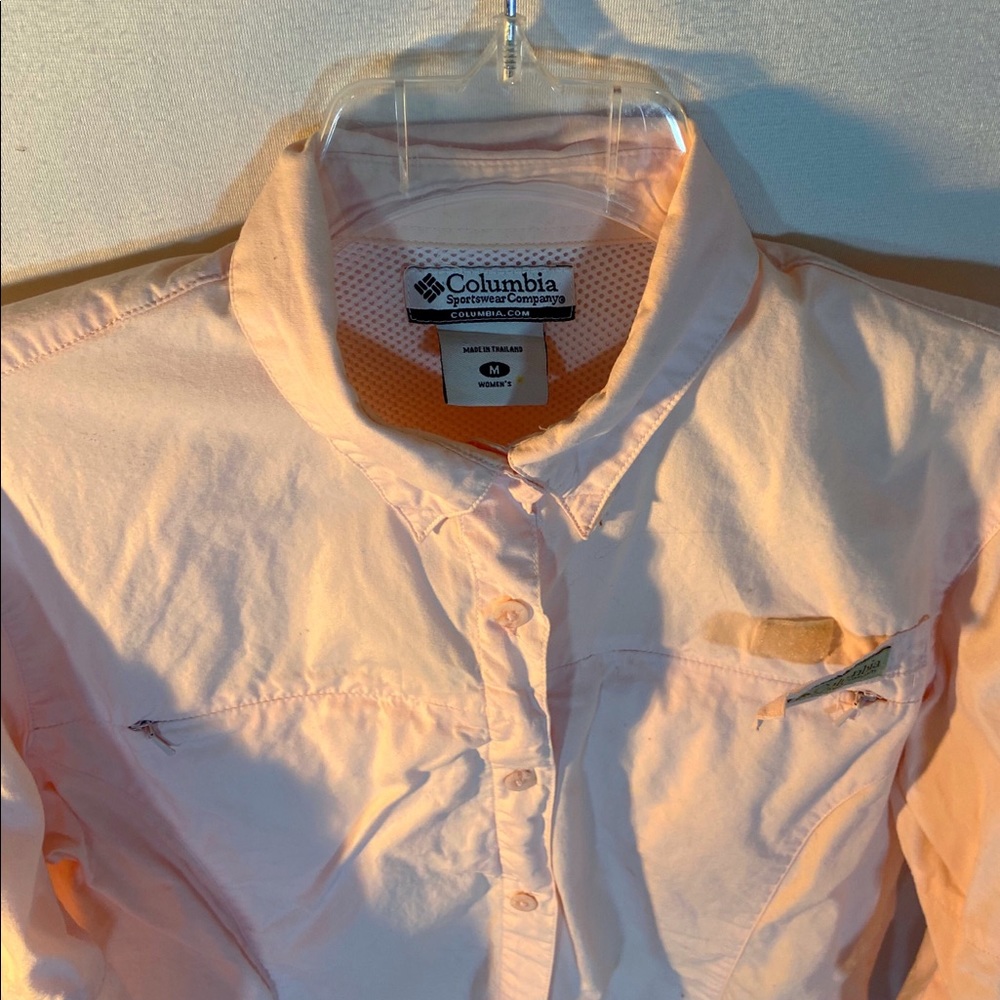 Women’s Columbia Fishing Shirt - Picture 3 of 8